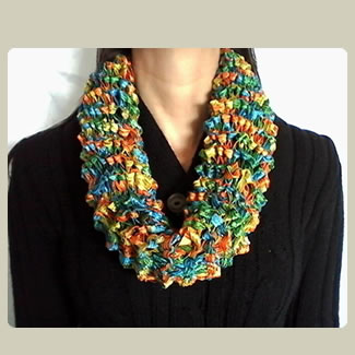 Hermoso cuello tejido. Talykí Taller de Tejidos y diseño textil