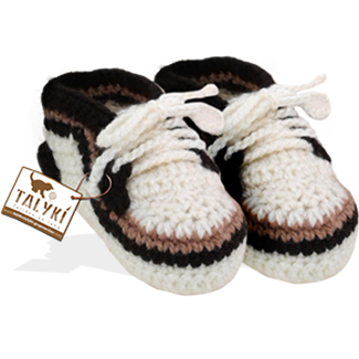 Zapaticos tejidos para niños. Talykí Taller de Tejidos y diseño textil